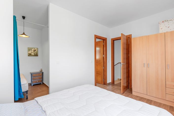 Image No.20-5 Bed Villa for sale