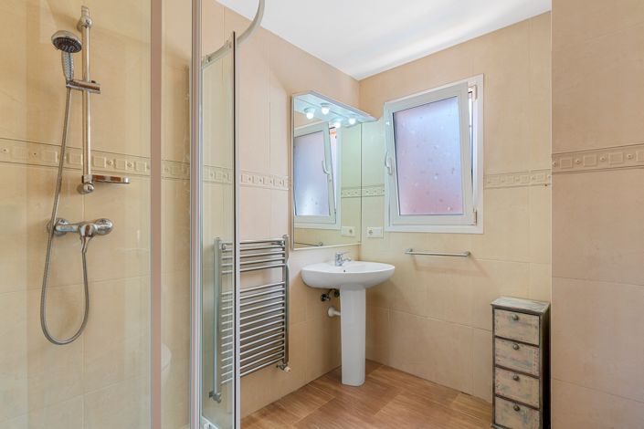 Image No.23-5 Bed Villa for sale