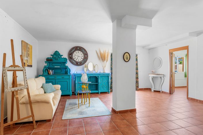 Image No.27-5 Bed Villa for sale