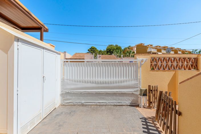 Image No.42-5 Bed Villa for sale