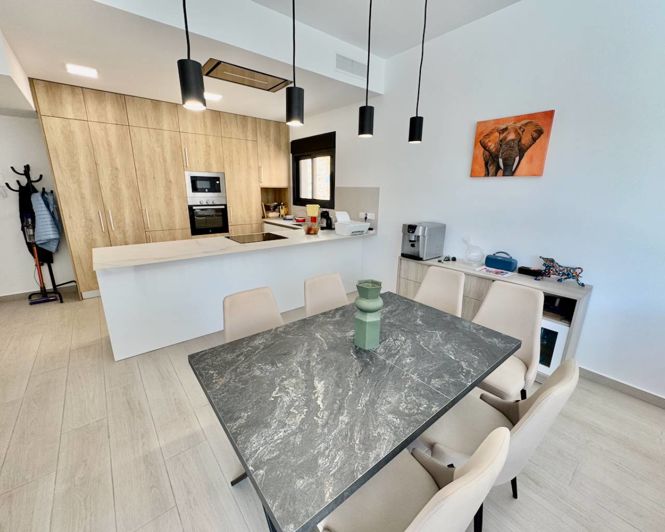 Image No.5-3 Bed Villa for sale