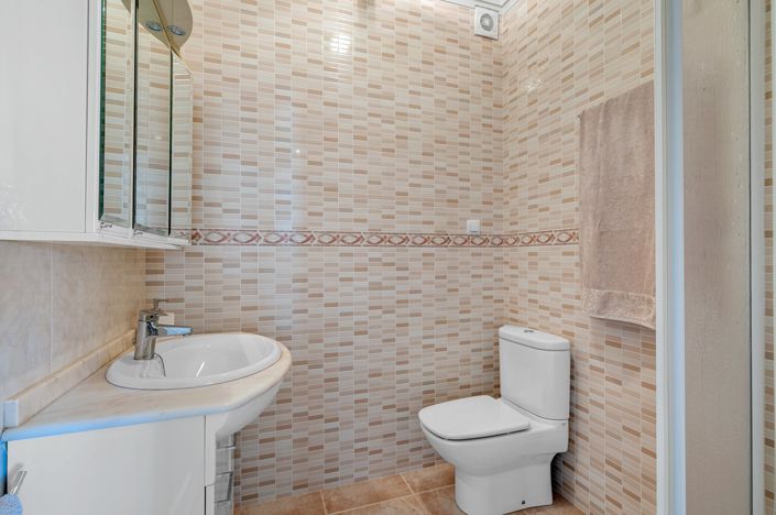 Image No.25-3 Bed Villa for sale