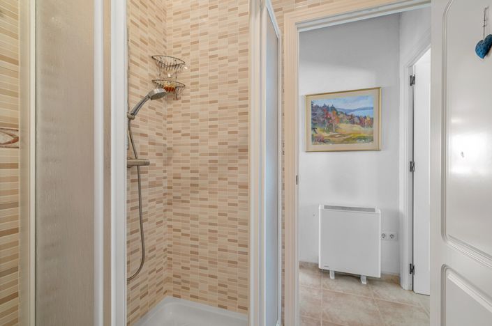 Image No.26-3 Bed Villa for sale