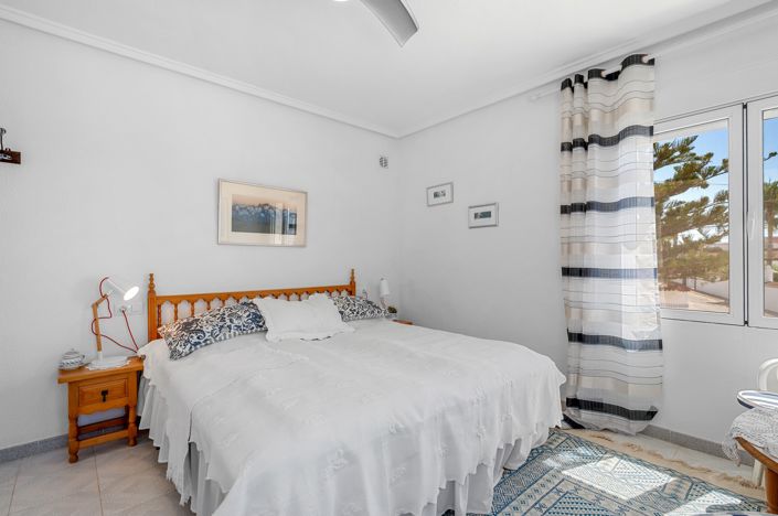 Image No.31-3 Bed Villa for sale