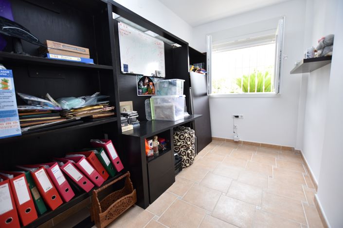 Image No.24-3 Bed Villa for sale