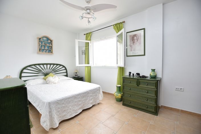 Image No.25-3 Bed Villa for sale