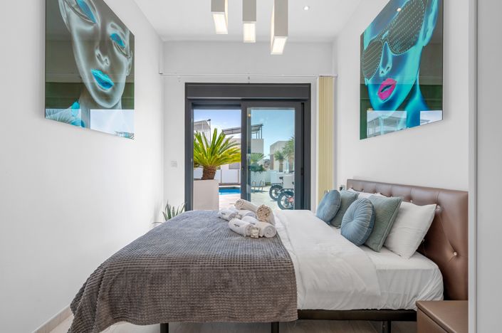 Image No.23-3 Bed Villa for sale