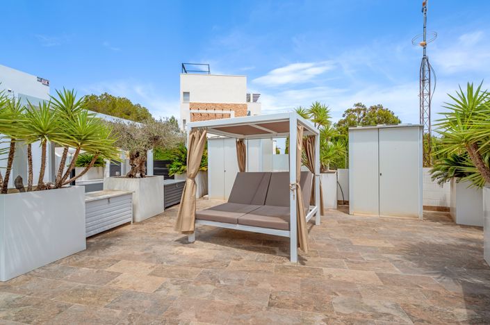 Image No.48-3 Bed Villa for sale