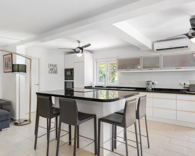 Image No.3-Propriété de pays de 4 chambres à vendre à Catral