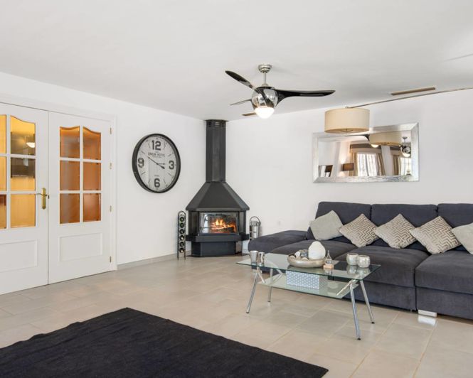 Image No.5-4 Bed Country Property for sale