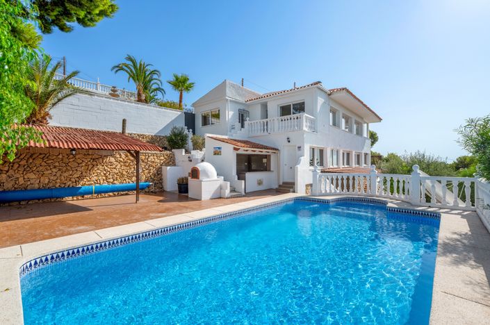 Image No.1-5 Bed Villa for sale