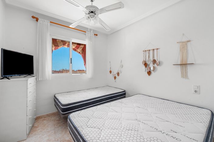 Image No.9-2 Bed Apartment for sale