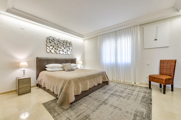 Image No.45-8 Bed Villa for sale