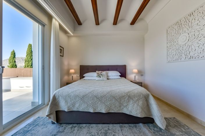 Image No.51-8 Bed Villa for sale