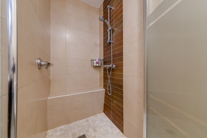 Image No.16-6 Bed Villa for sale