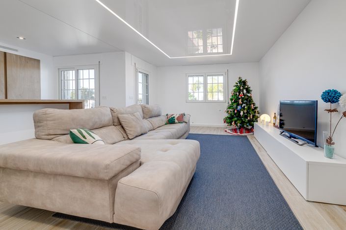 Image No.40-6 Bed Villa for sale