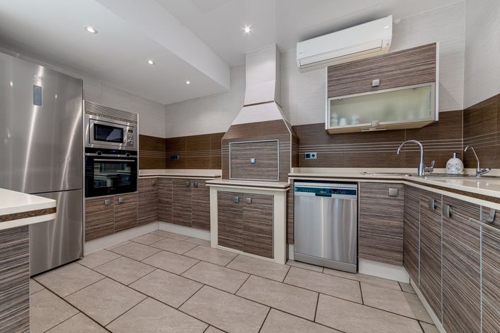 Image No.6-6 Bed Villa for sale