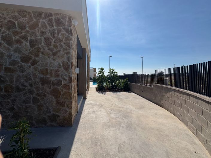 Image No.22-3 Bed Villa for sale