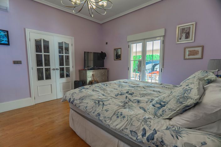 Image No.31-Villa de 6 chambres à vendre à Heredades