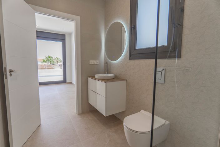 Image No.30-3 Bed Villa for sale