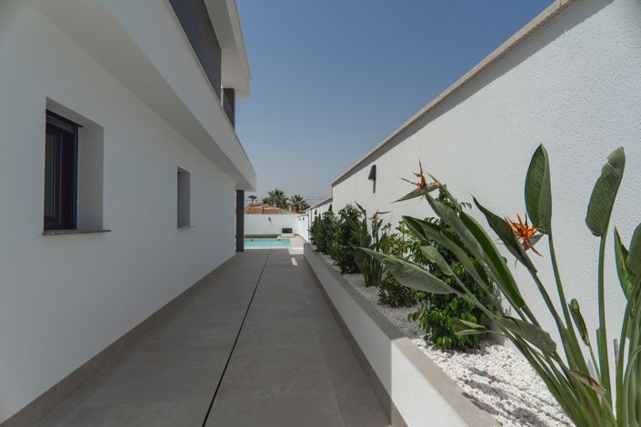 Image No.37-3 Bed Villa for sale