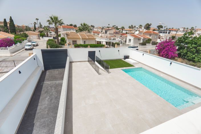 Image No.6-3 Bed Villa for sale