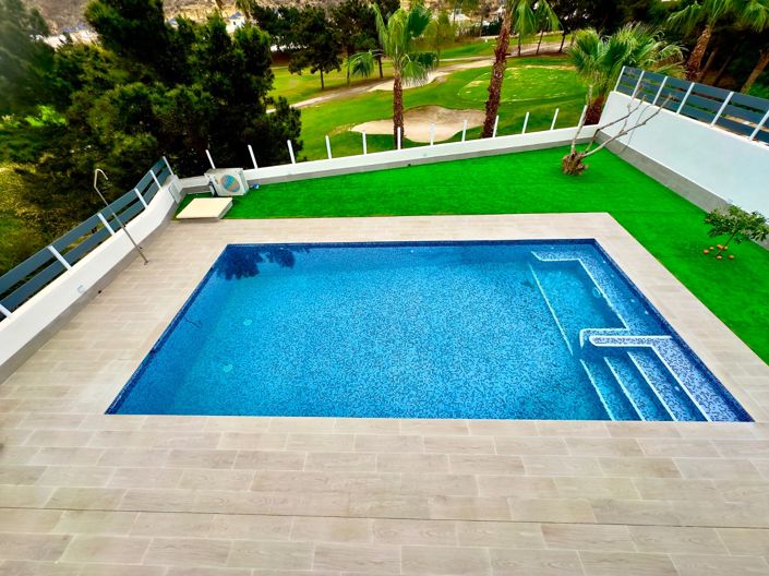 Image No.25-3 Bed Villa for sale