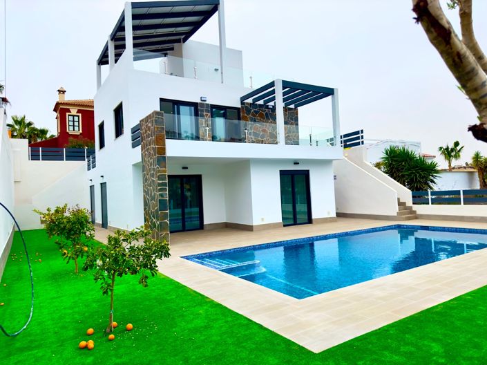 Image No.27-3 Bed Villa for sale