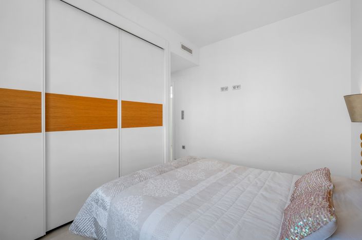 Image No.19-3 Bed Villa for sale