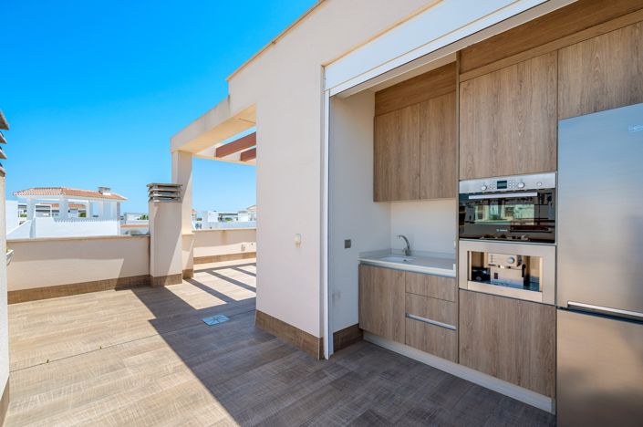 Image No.28-3 Bed Villa for sale