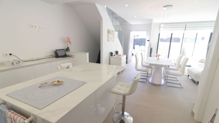 Image No.15-3 Bed Villa for sale