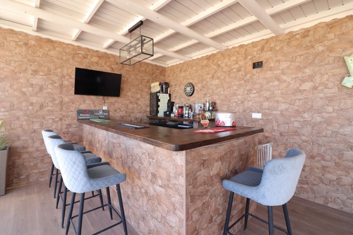 Image No.34-3 Bed Country Property for sale