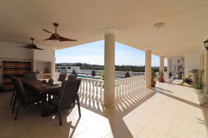 Image No.39-3 Bed Country Property for sale