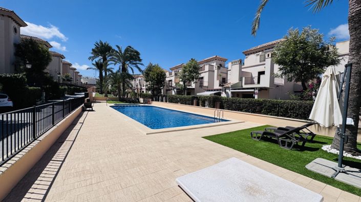 Image No.28-3 Bed Property for sale