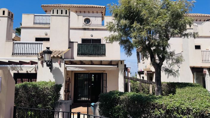 Image No.29-3 Bed Property for sale