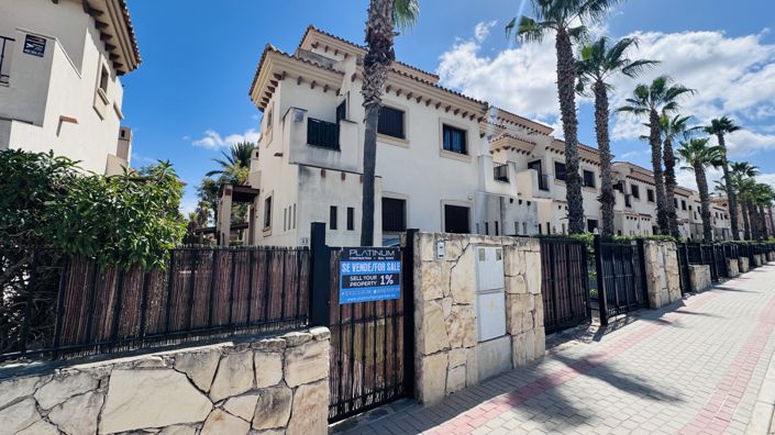 Image No.4-3 Bed Property for sale