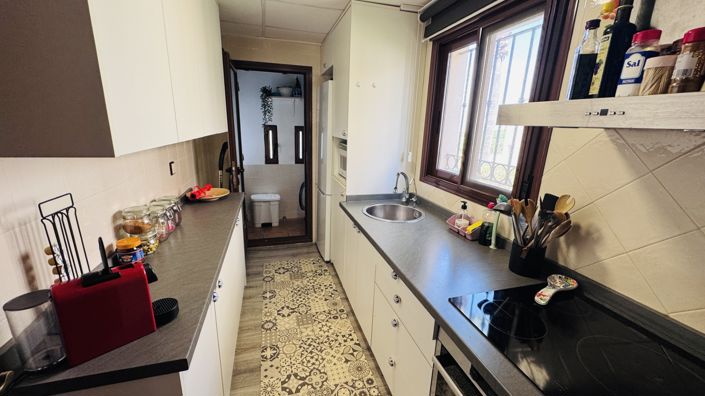 Image No.6-3 Bed Property for sale