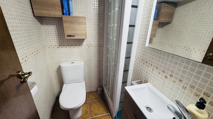 Image No.8-3 Bed Property for sale