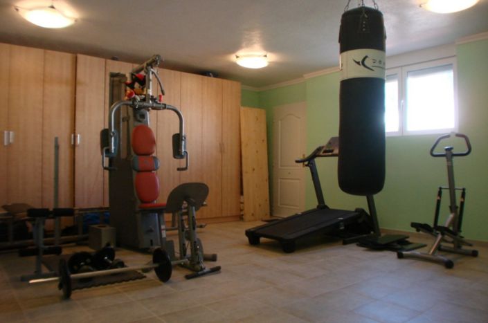 Image No.10-5 Bed Villa for sale