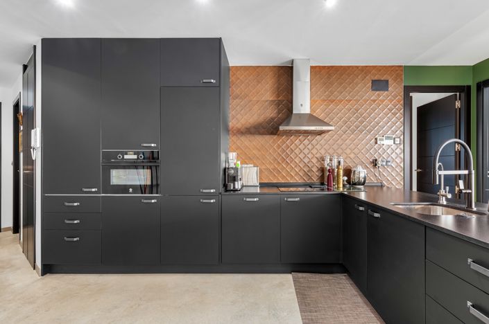 Image No.10-2 Bed Apartment for sale