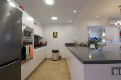 o1j0p2t4i21c5k1p12j4lii76ru27