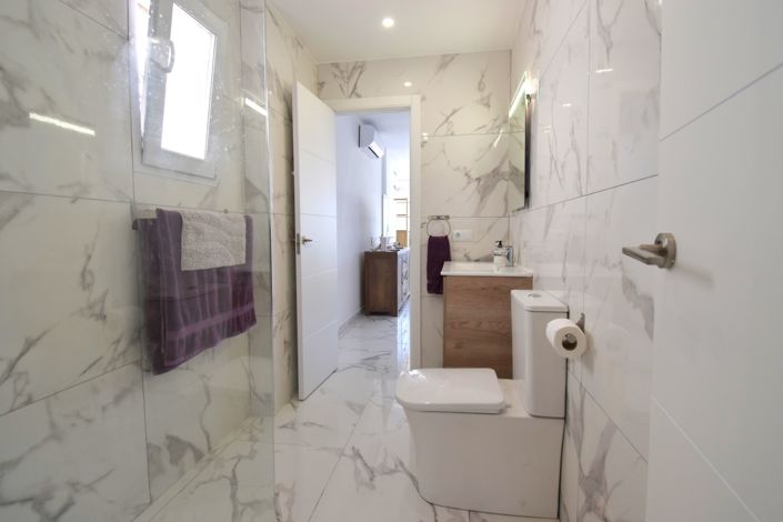 Image No.11-1 Bed Apartment for sale