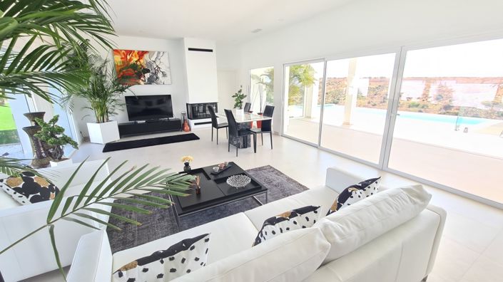 Image No.19-Villa for sale