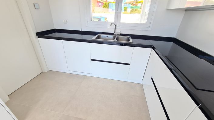 Image No.31-Villa for sale