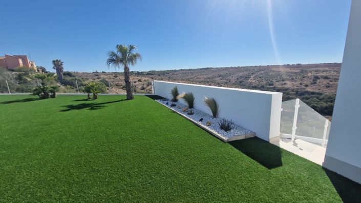 Image No.40-Villa for sale