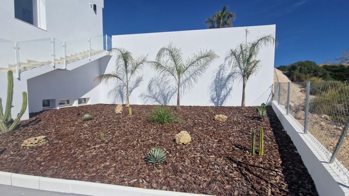 Image No.42-Villa for sale