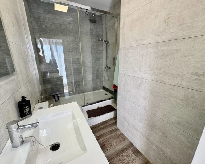 Image No.15-3 Bed Villa for sale