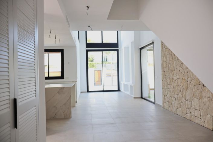 Image No.15-4 Bed Villa for sale