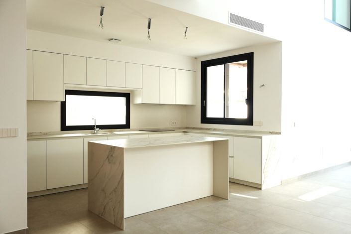 Image No.17-4 Bed Villa for sale