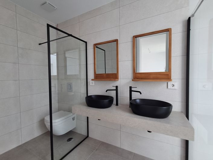 Image No.25-4 Bed Villa for sale